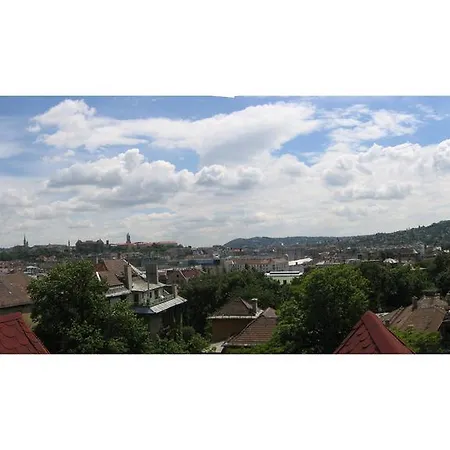 Gardonyi Vendeghaz Frühstückspension 2*