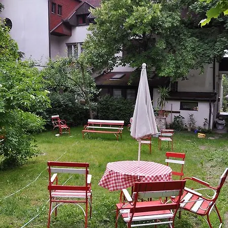 Gardonyi Vendeghaz 2* Budapest