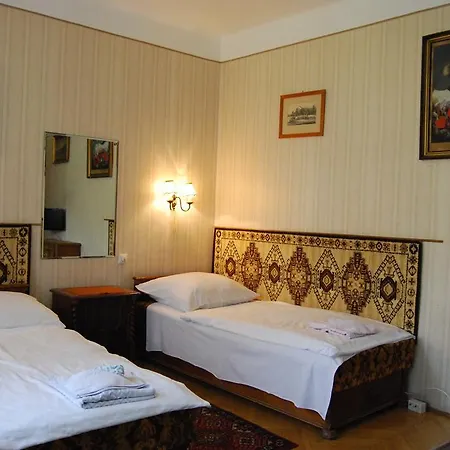 Gardonyi Vendeghaz Budapest